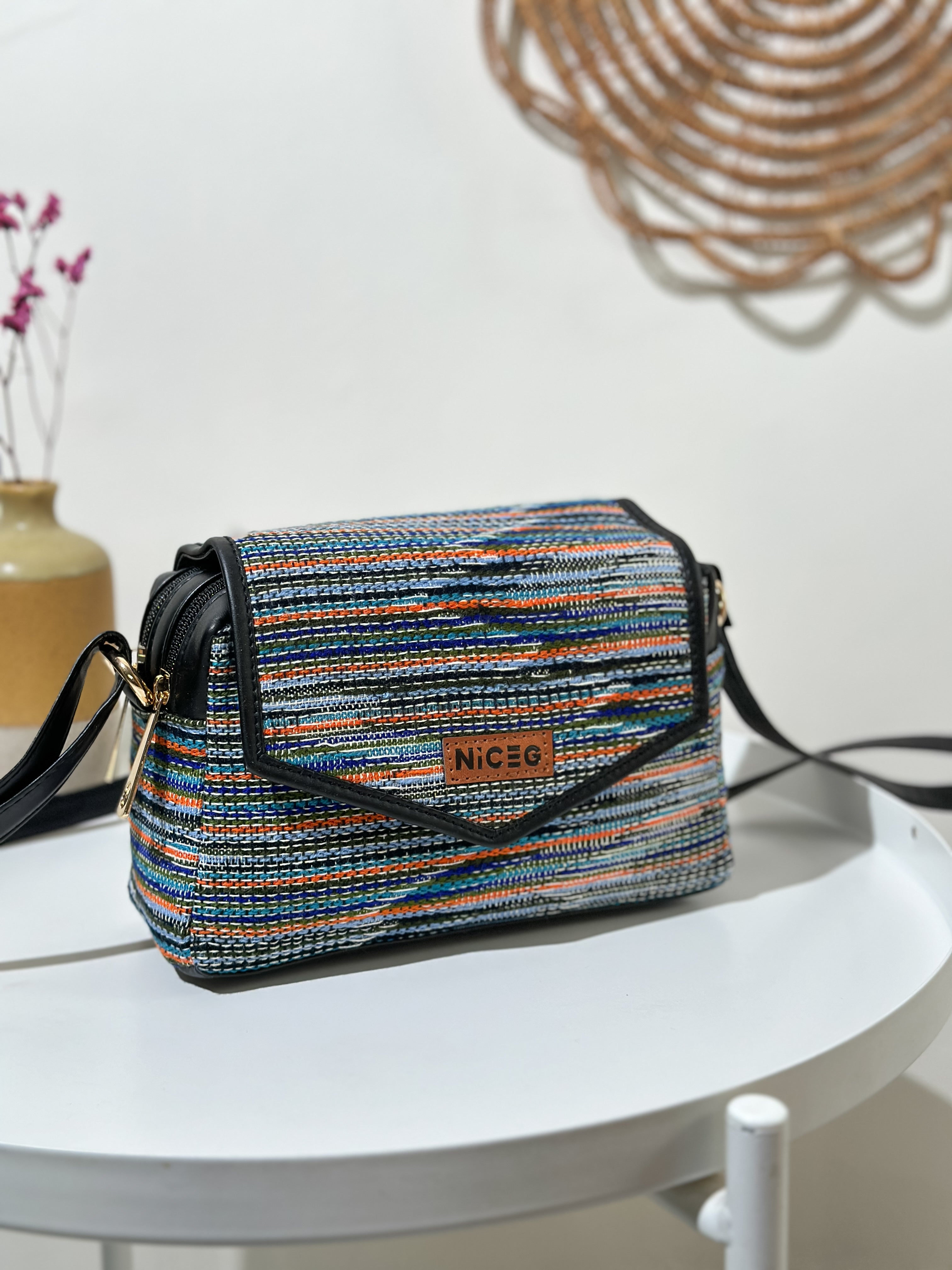 Streaks – Multiline Everyday Crossbody Bag